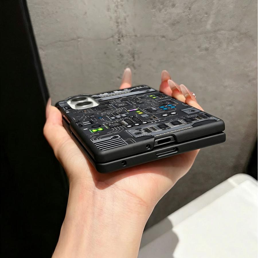 غطاء لهاتف سامسونج جالاكسي Z F - مراجعة Gaming Console In Phone وسعره