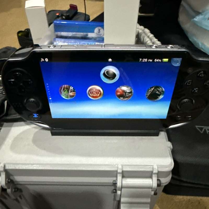 حامل وحدة تحكم الألعاب المحمول - مراجعة Gaming Console Games وسعره