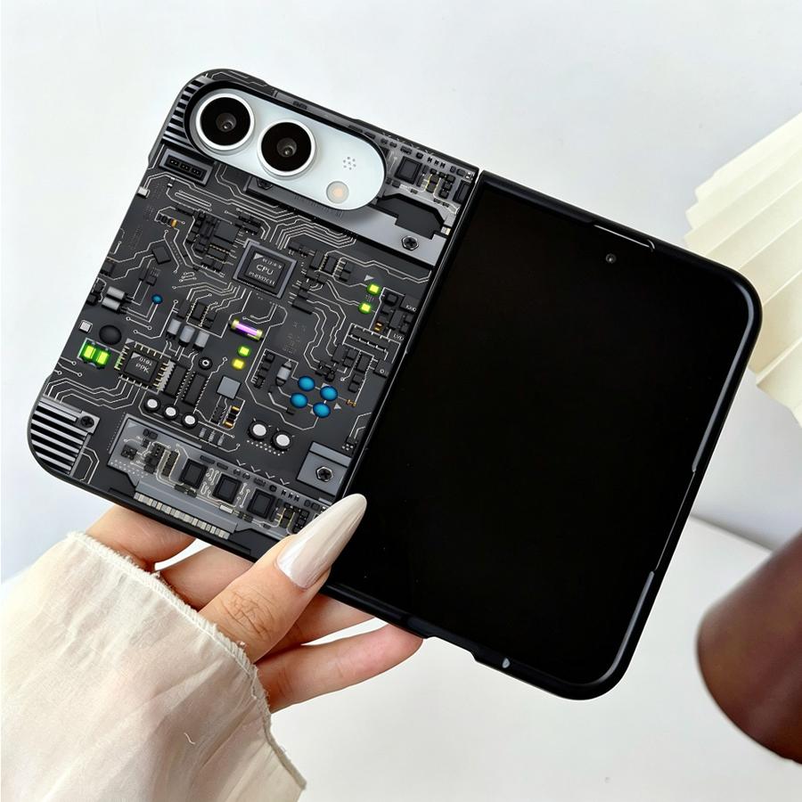 غطاء هاتف أرجواني لألعاب الفيد - مراجعة Gaming Console In Phone وسعره